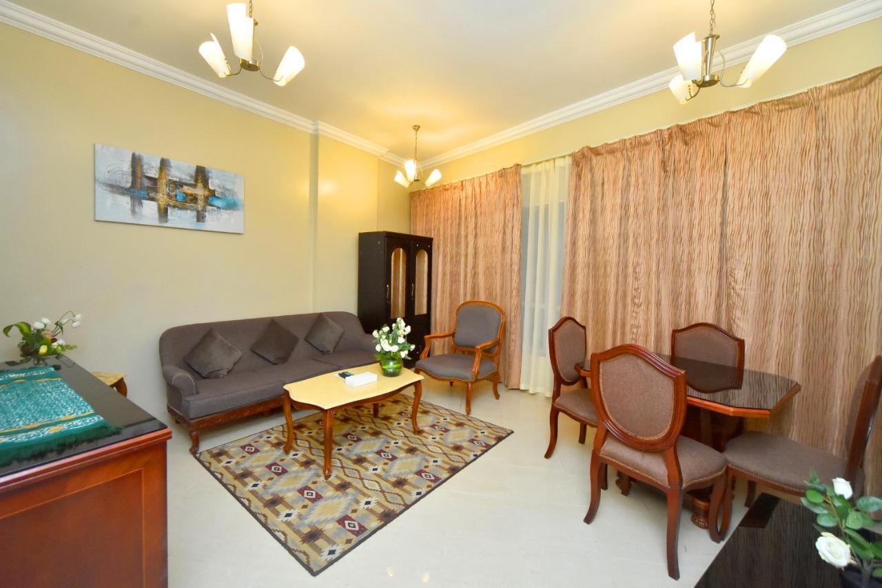 Emirates Stars Hotel Apartments Sharjah Esterno foto