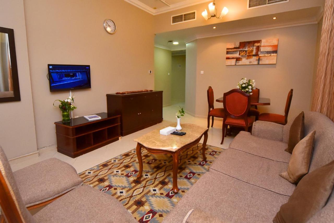 Emirates Stars Hotel Apartments Sharjah Esterno foto