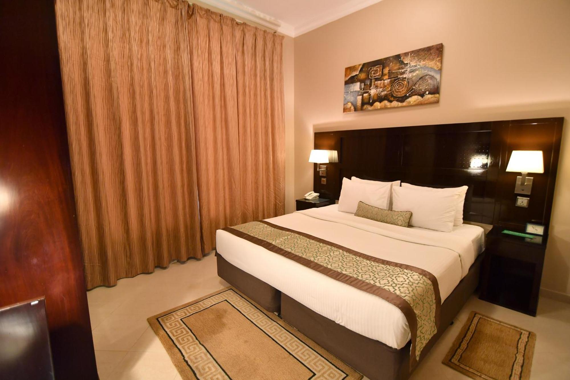 Emirates Stars Hotel Apartments Sharjah Esterno foto