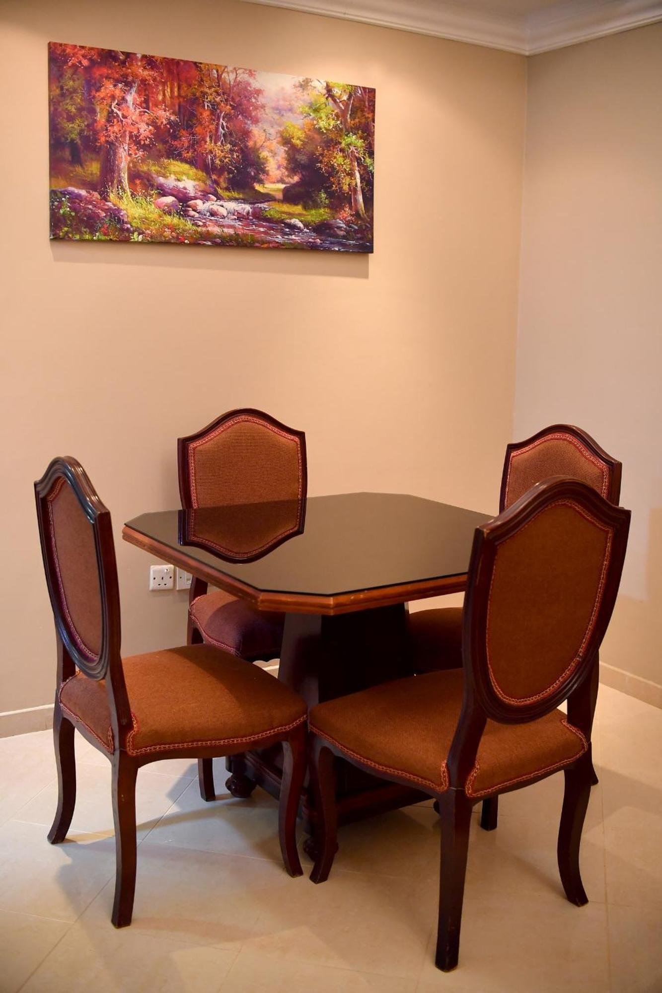 Emirates Stars Hotel Apartments Sharjah Esterno foto
