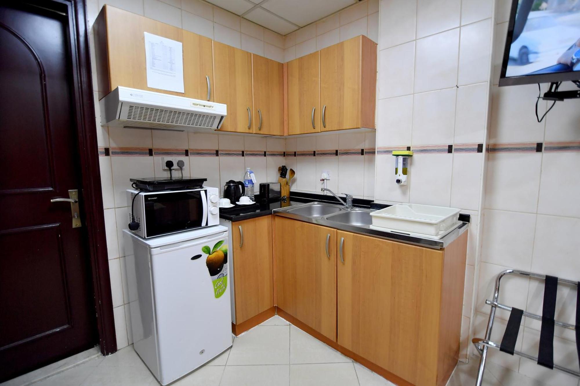 Emirates Stars Hotel Apartments Sharjah Esterno foto