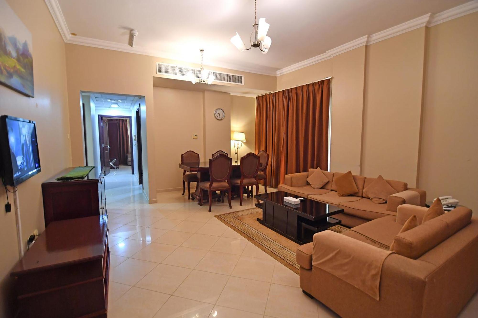 Emirates Stars Hotel Apartments Sharjah Esterno foto