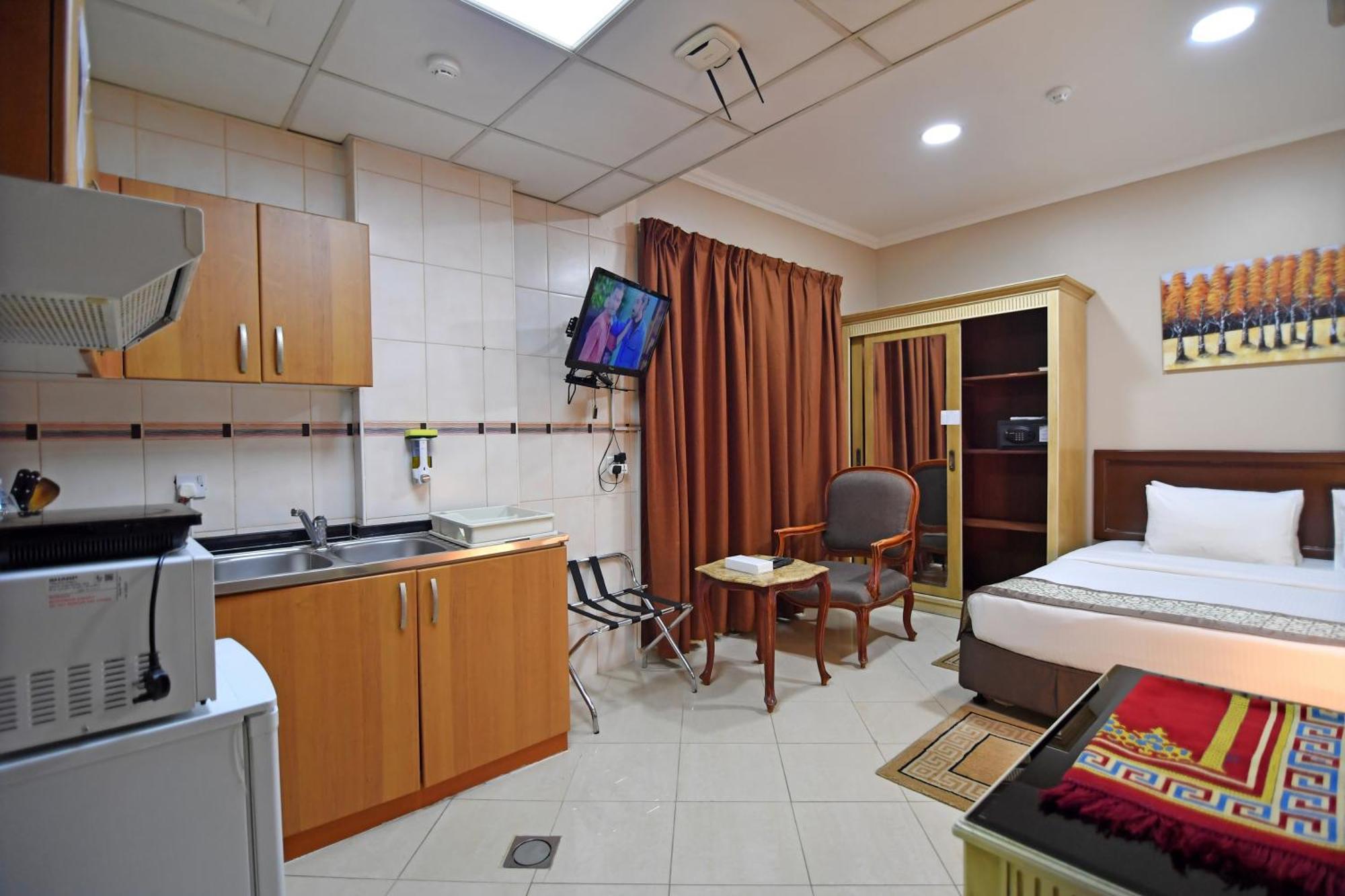 Emirates Stars Hotel Apartments Sharjah Esterno foto