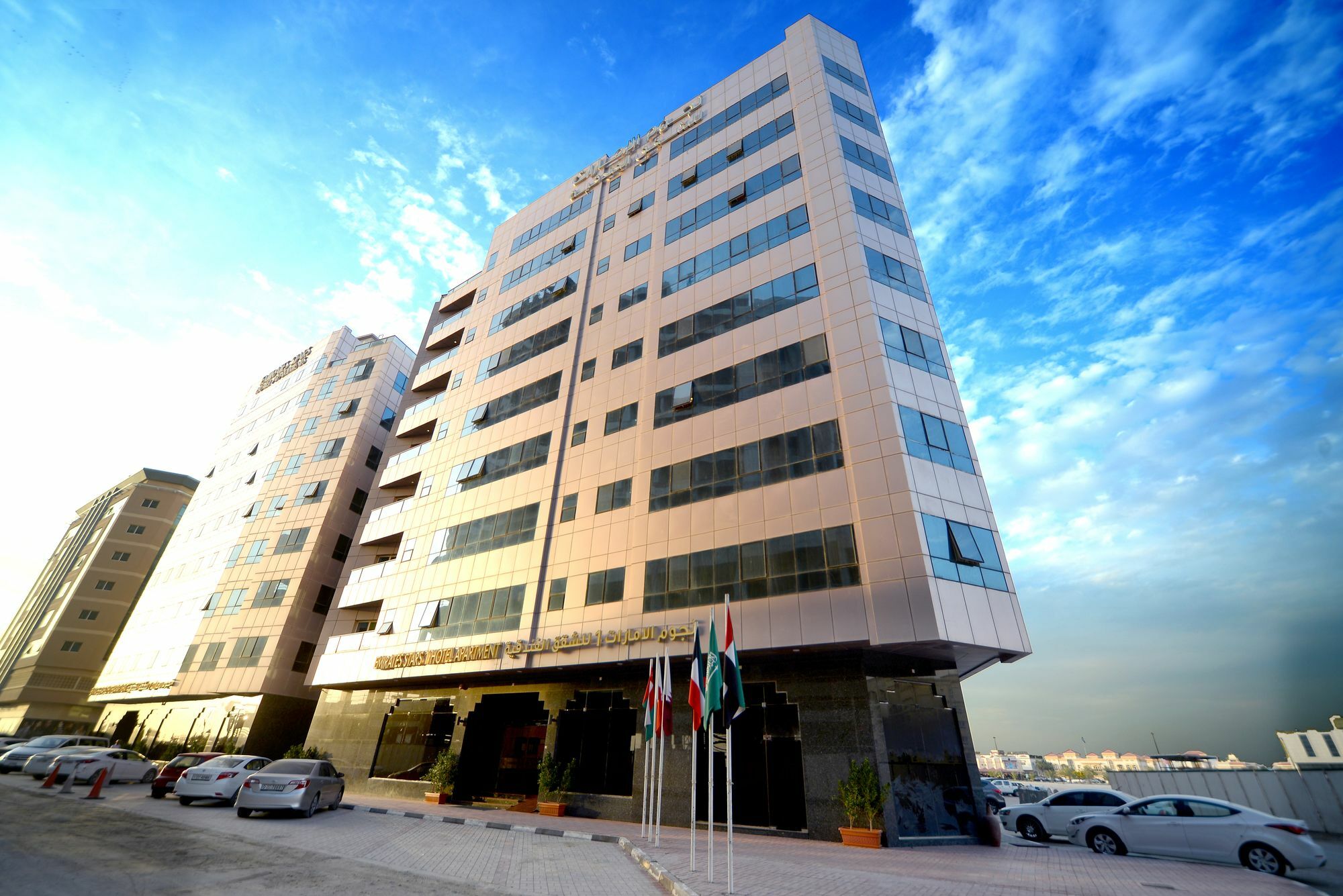 Emirates Stars Hotel Apartments Sharjah Esterno foto