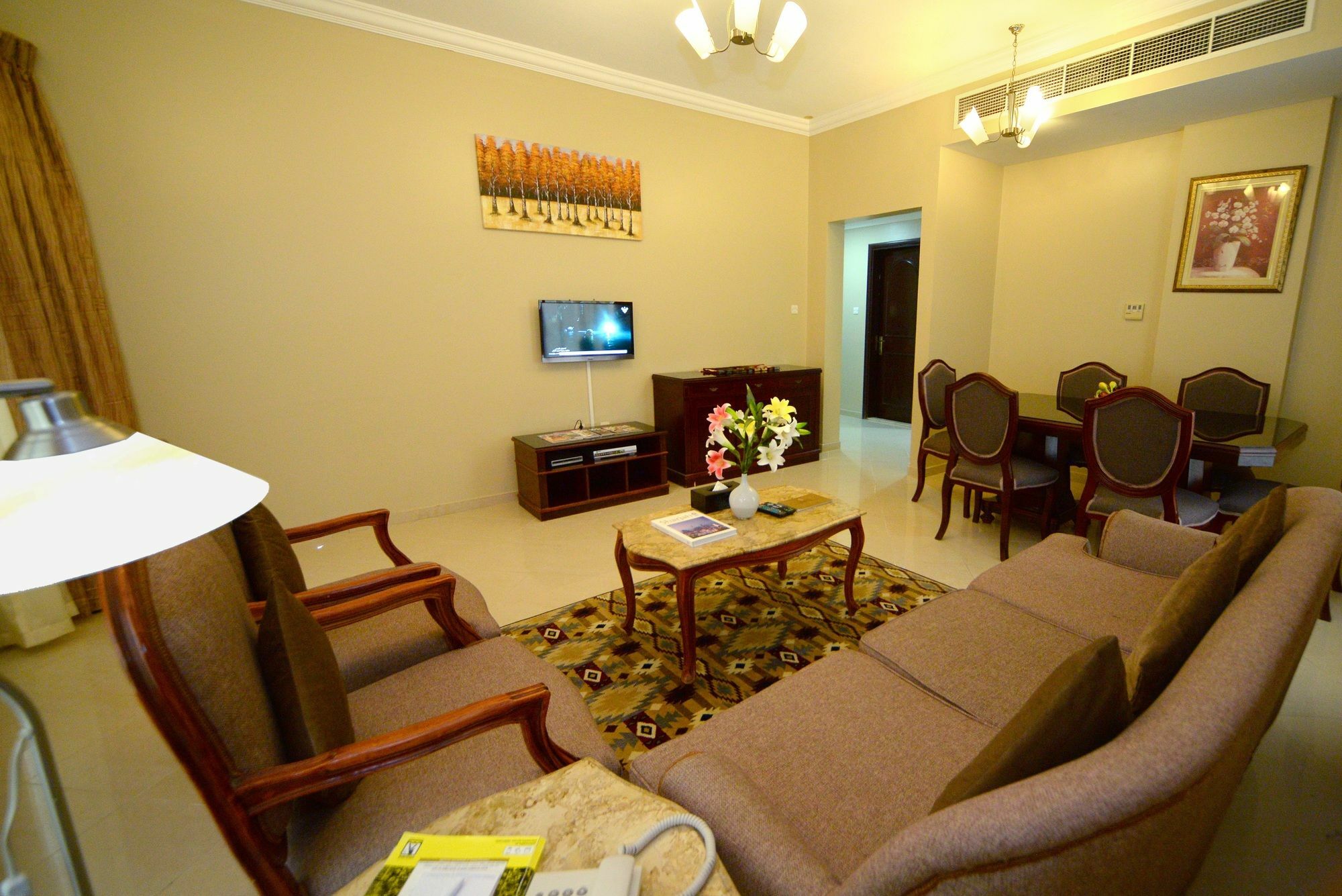 Emirates Stars Hotel Apartments Sharjah Esterno foto