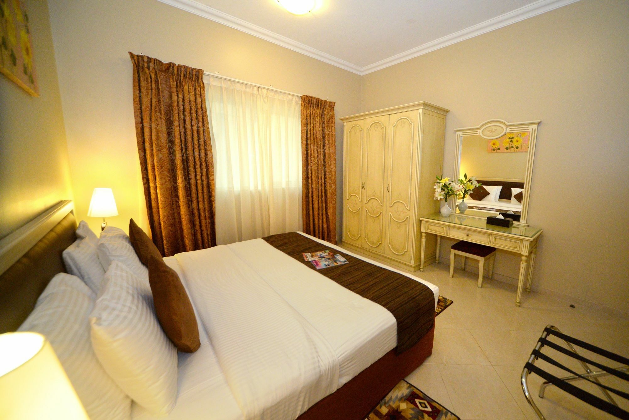 Emirates Stars Hotel Apartments Sharjah Esterno foto